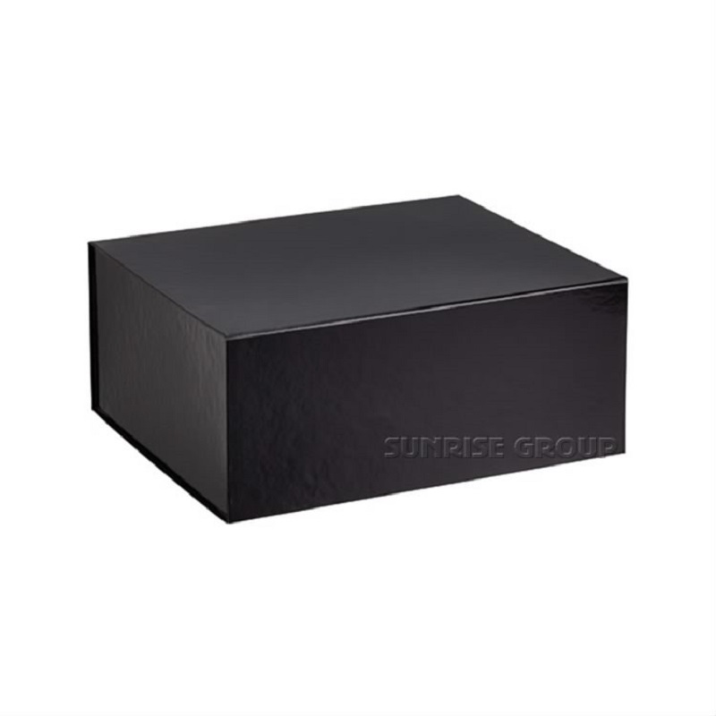 Кутия за опаковки от черно хартиено картонче, облекло за пазаруване